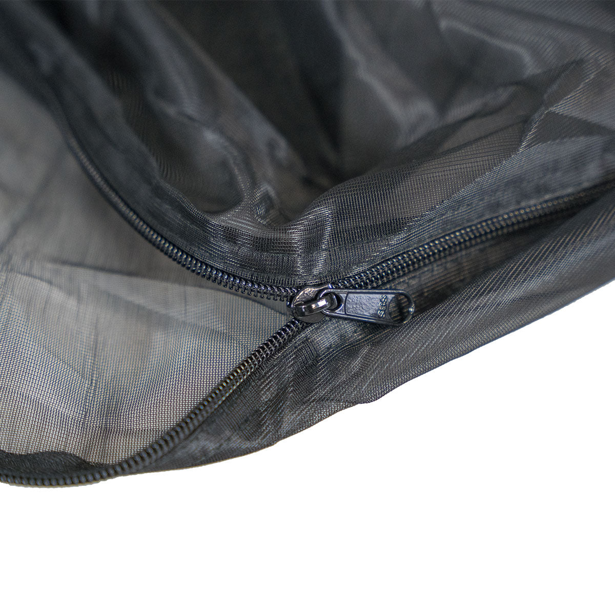 Close up of zipper on the Replacement Dirtbag mesh liner showing secure closure design
